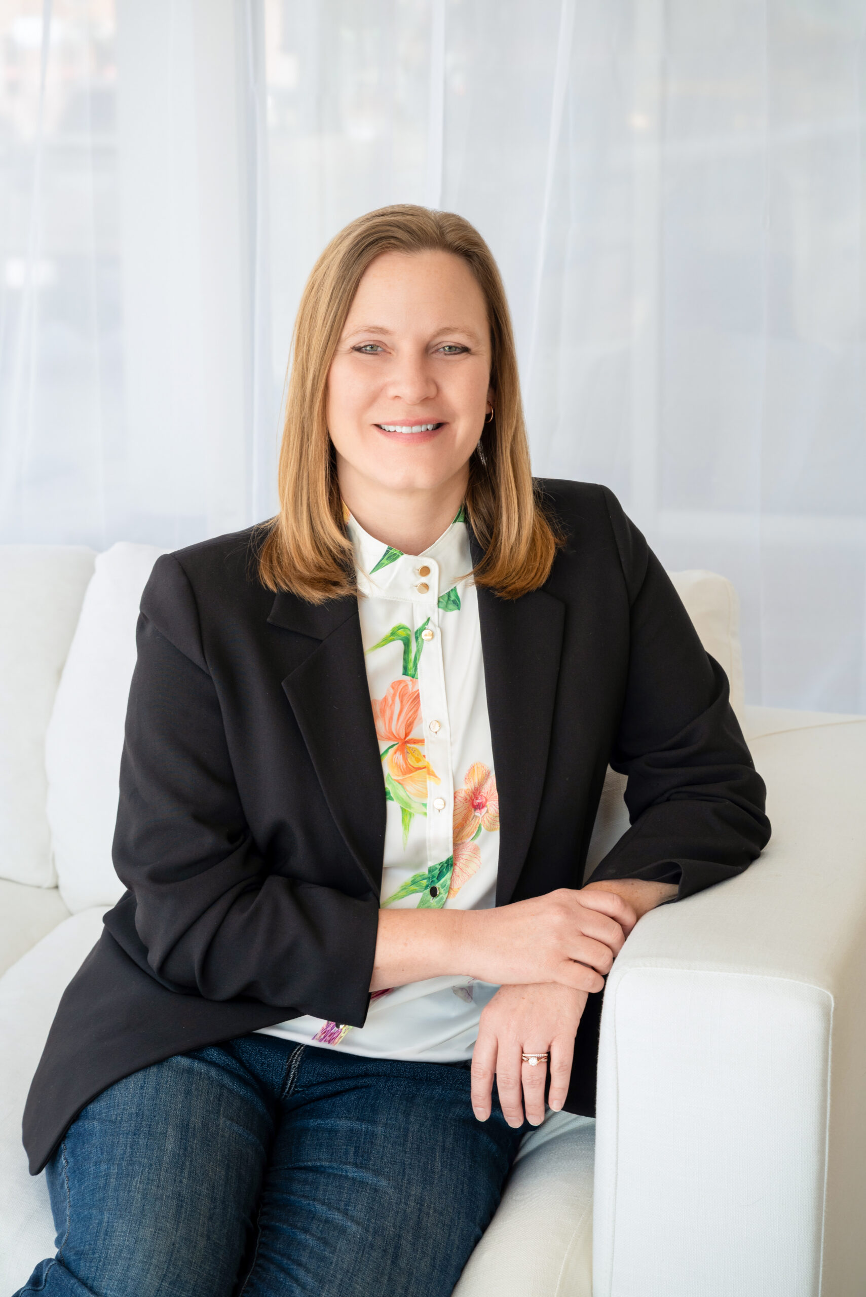 Kari Renn, Chief Executive Officer